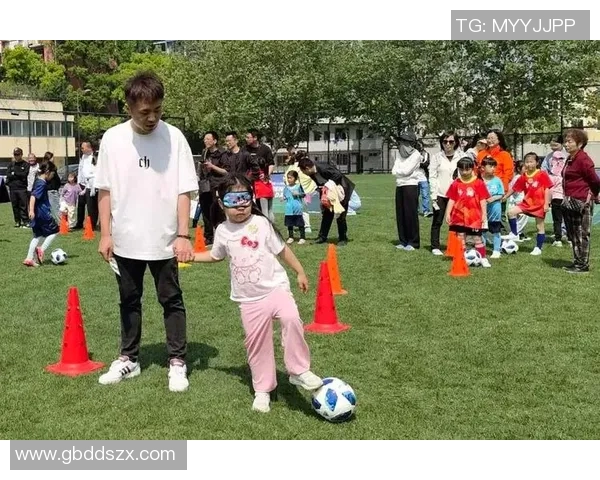 足球明星孩子的成长故事与梦想分享视频采访 足球明星孩子的成长故事与梦想分享视频采访